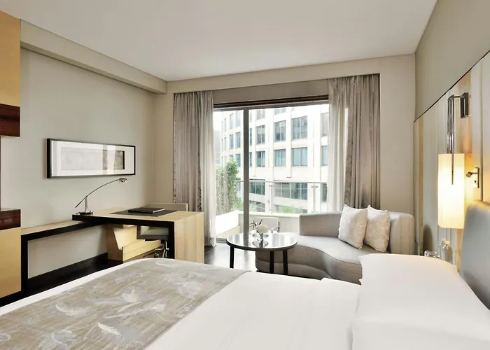 Jw Marriott Hotel New Delhi Aerocity