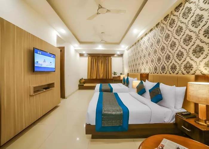 Almati Inn - Near Delhi AirportAirport Hotel
